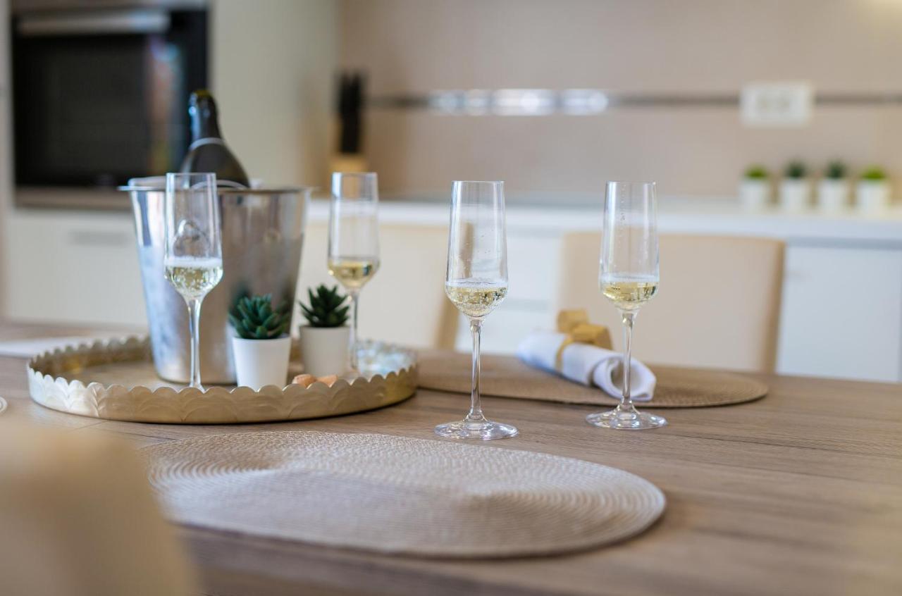 Luxury Apartments Villa Stina Pinezici  Bagian luar foto