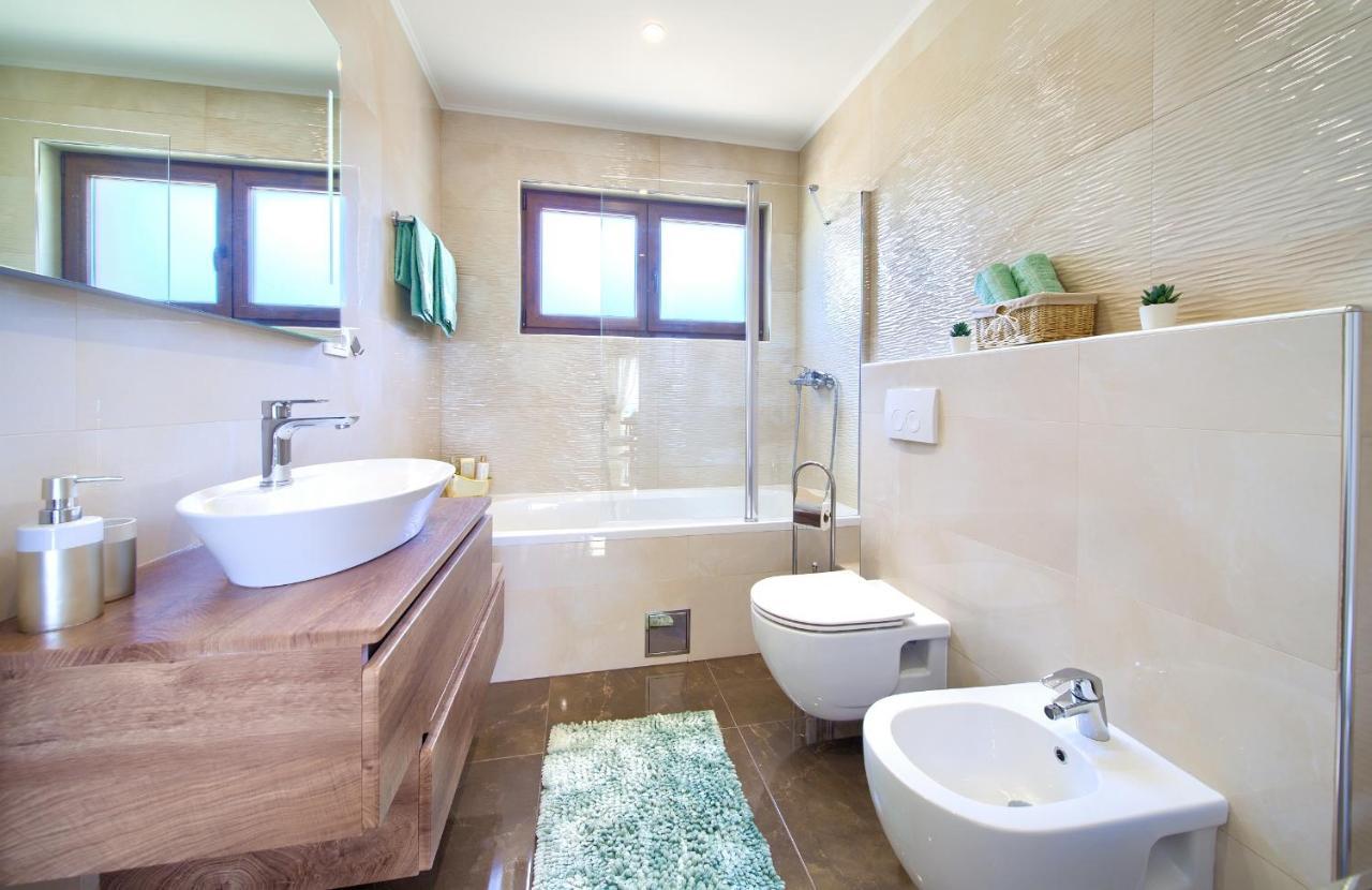 Luxury Apartments Villa Stina Pinezici  Bagian luar foto
