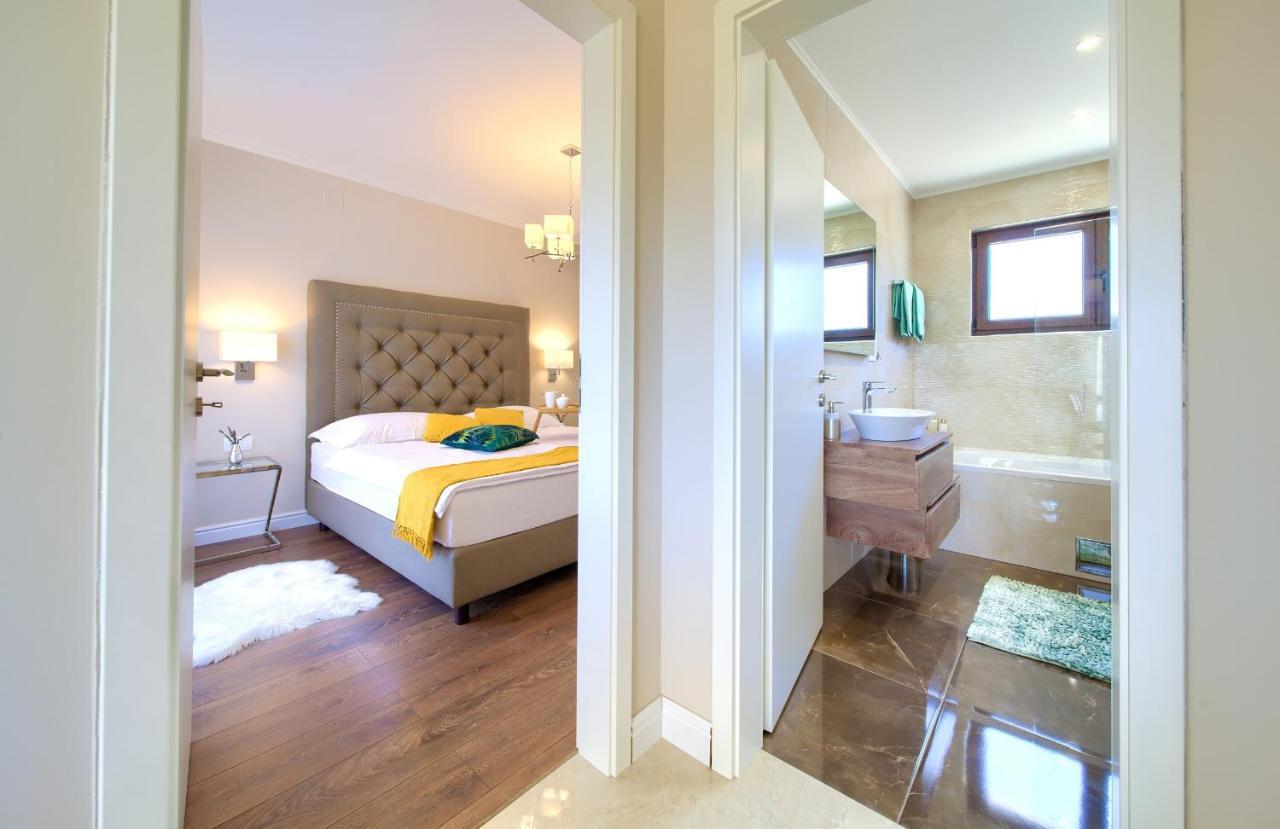 Luxury Apartments Villa Stina Pinezici  Bagian luar foto