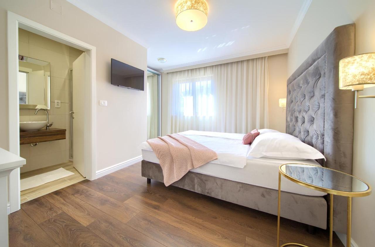 Luxury Apartments Villa Stina Pinezici  Bagian luar foto