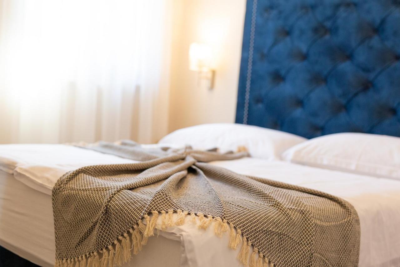 Luxury Apartments Villa Stina Pinezici  Bagian luar foto