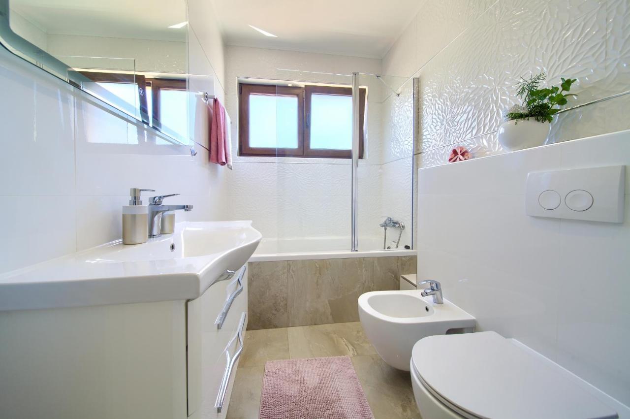 Luxury Apartments Villa Stina Pinezici  Bagian luar foto