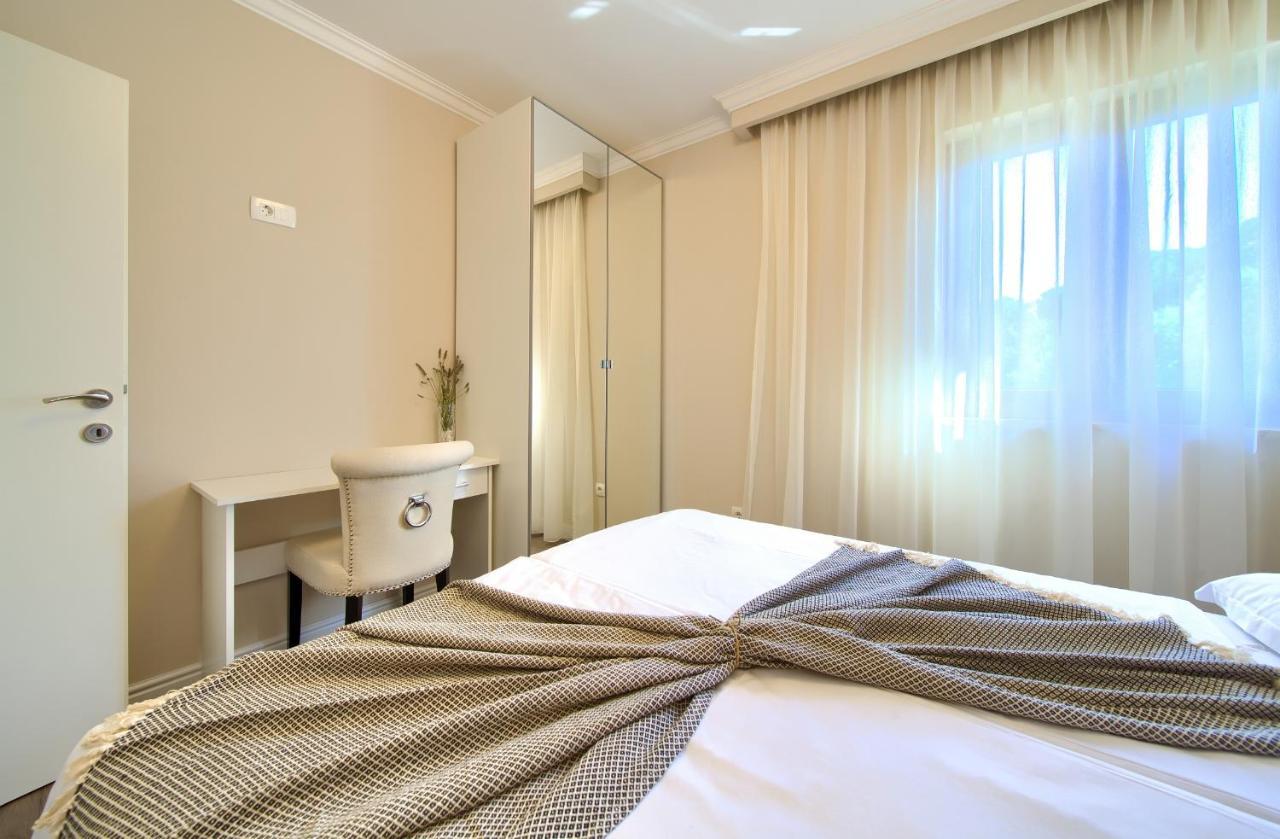 Luxury Apartments Villa Stina Pinezici  Bagian luar foto